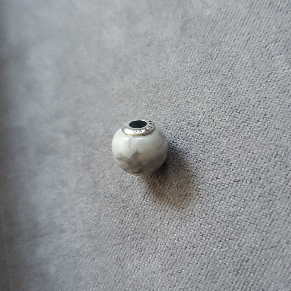 Pandora Essence Positivity Charm